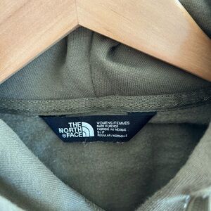 The North Face Women’s Sweatshirt Sz Small